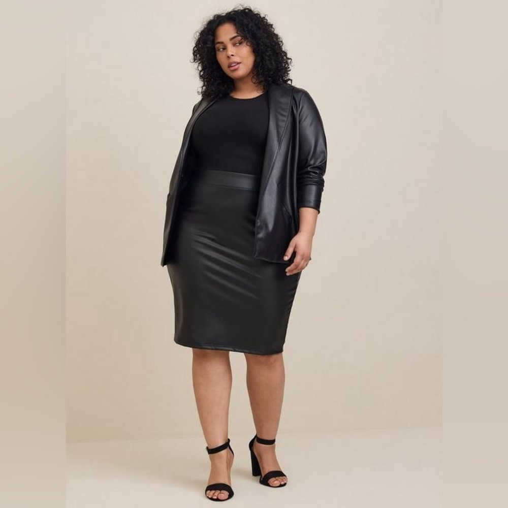 TORRID STUDIO Black Faux Pleather Pencil Skirt 1